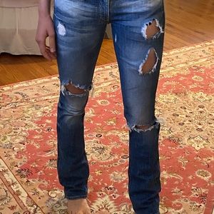 SINCLAIR LOW RISE DISTRESSED JEAN